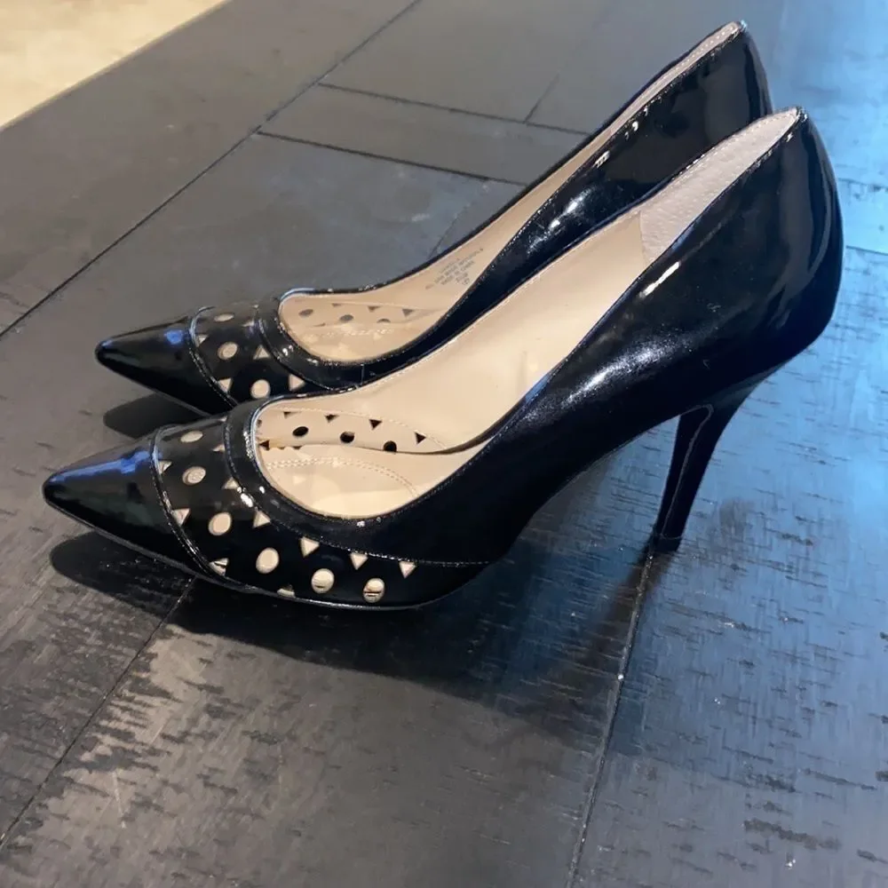 Black Unisa Unneila Classic Cut Out Heels​​​​​​​​​​​​​​​​​​​​​​​​​​​​​​